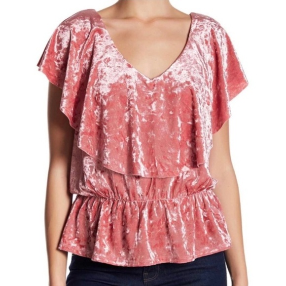 free press Tops - ☀️3/$10☀️ Free Press Crushed Velvet Top